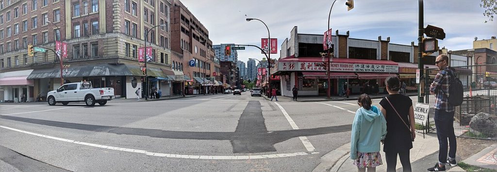 A modern street scene in Vancouver’s Chinatown; not a photograph of the head-tax era or the 1923 legislation.