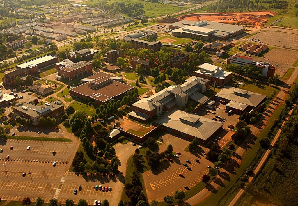Le campus de l’UPEI à Charlottetown, photographié en 2008.