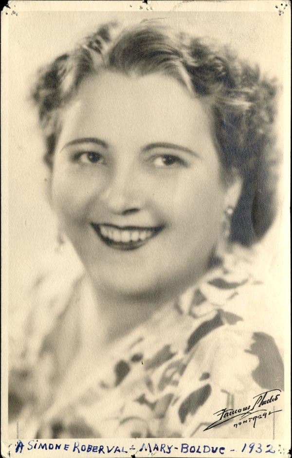A publicity photograph of La Bolduc from Famous Studio, Montréal, taken before 1942.