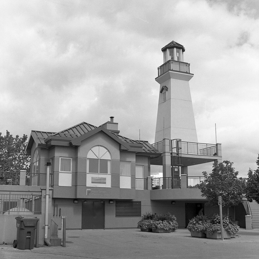 The Port Credit lighthouse in Mississauga, Ontario, near the Credit River, photographed in 2011.