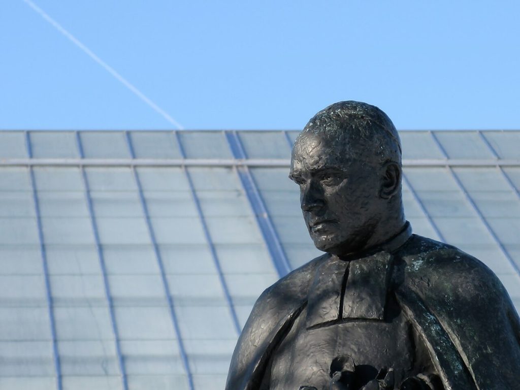 A statue of Brother Marie-Victorin at the Montréal Botanical Garden, photographed in 2009.