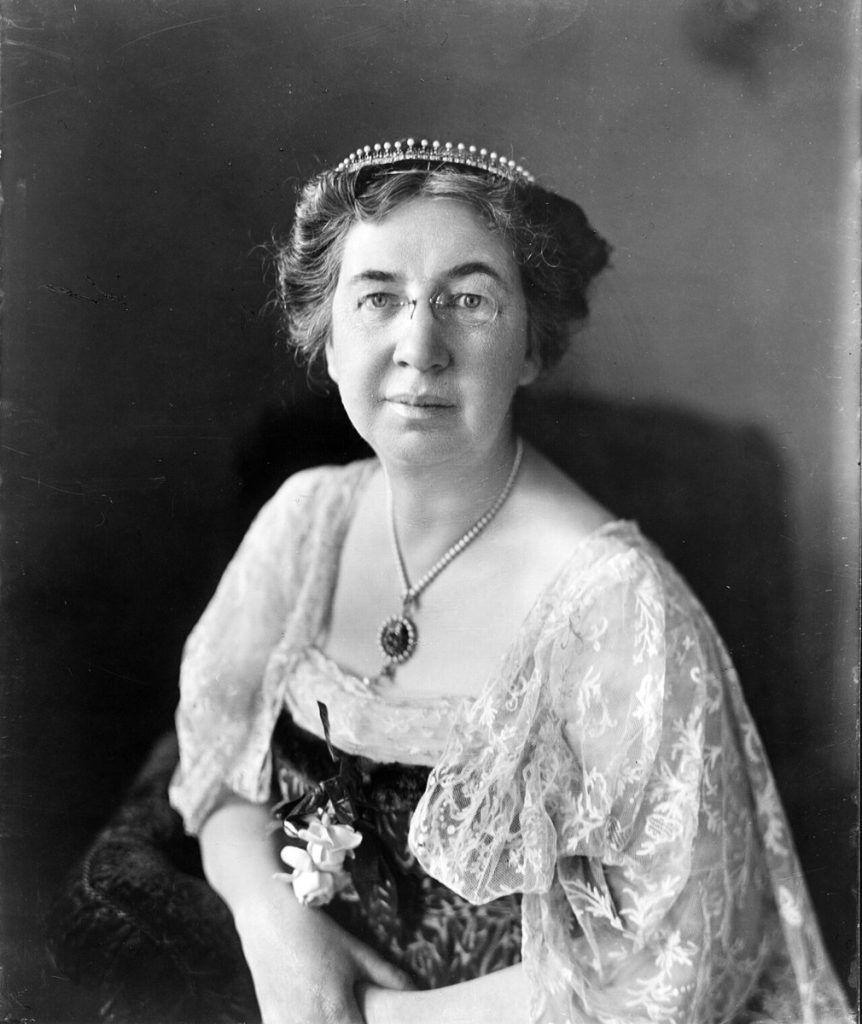Mabel Hubbard Bell, about 1917 (Harris & Ewing, Library of Congress).