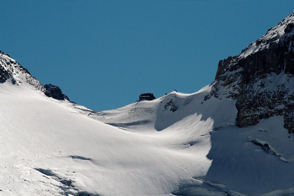 Abbot Pass and the refuge hut, seen from the Alberta side in 2010, before its demolition.