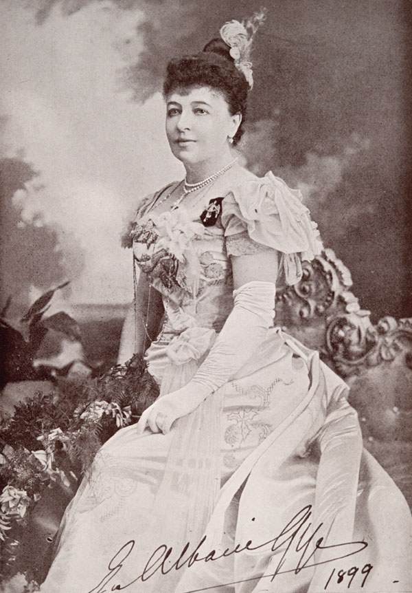 Emma Albani in 1899 (Talma and Company, Melbourne).