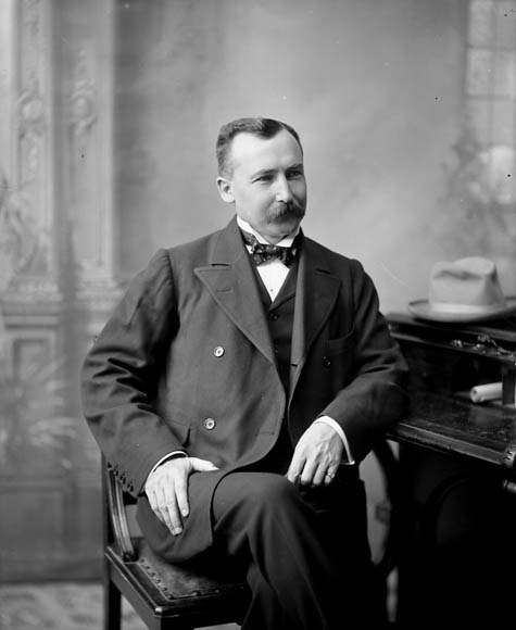Clifford Sifton, Minister of the Interior, September 1900 (Topley Studio).