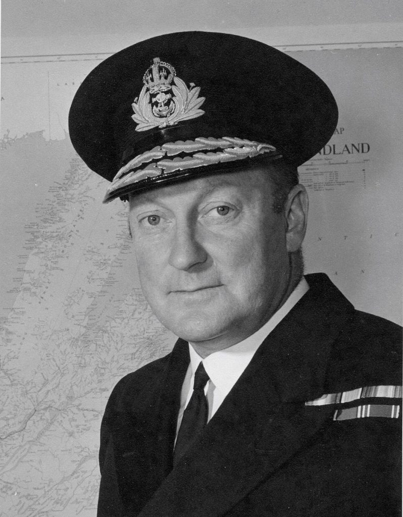 Le contre-amiral Leonard Murray en 1943 (ministère de la Défense nationale).